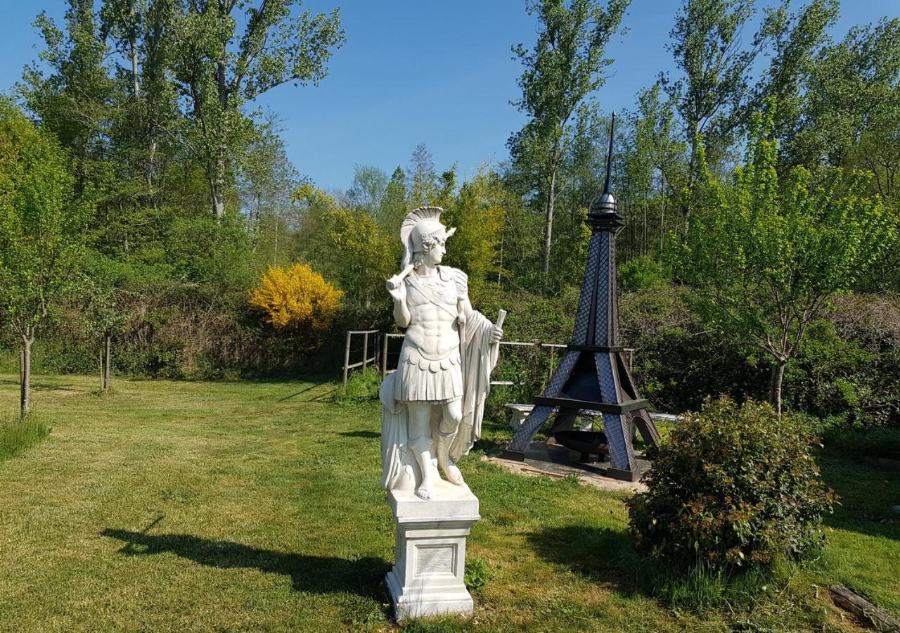 Chateau Des Perichons Poncins Exterior photo